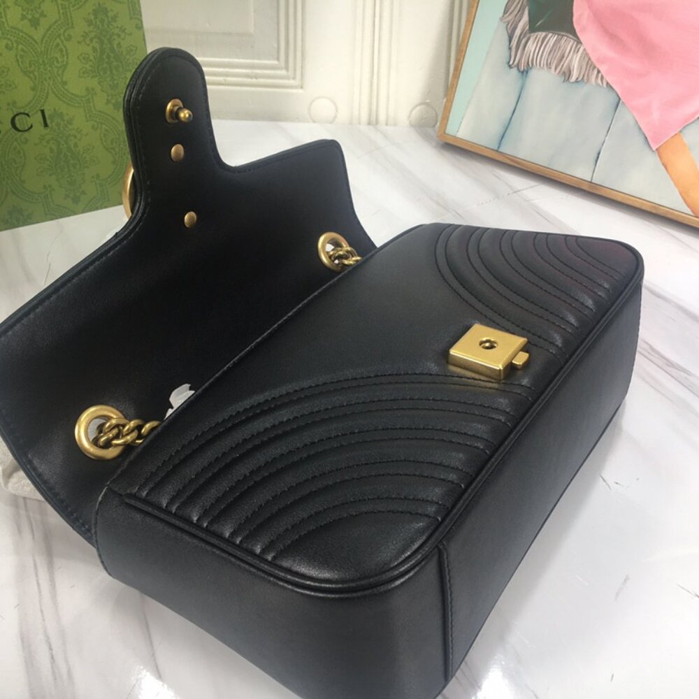GUCCI Black Leather GG Marmont Shoulder Bag - Picture 7 of 8